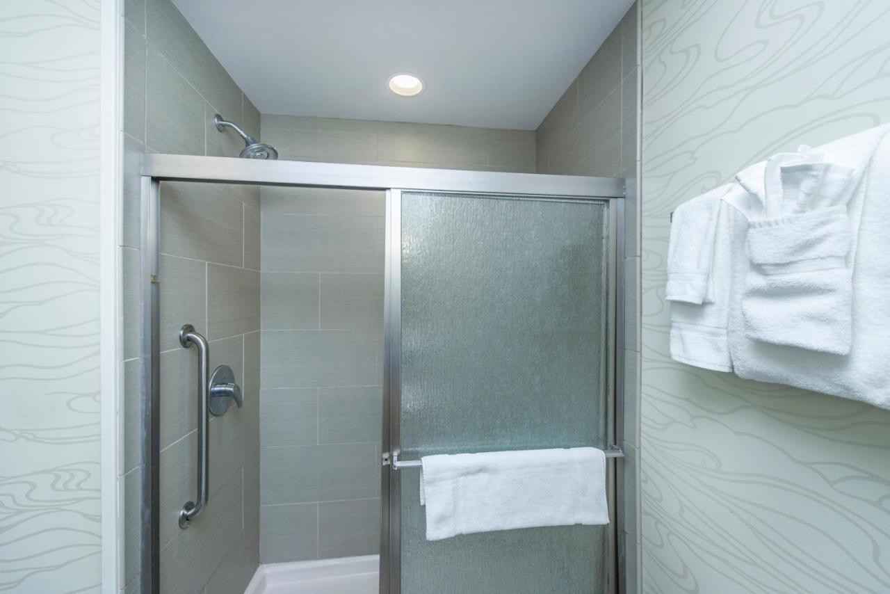 Holiday Inn Express & Suites Charleston Arpt-Conv Ctr Area By Ihg North Charleston Bagian luar foto