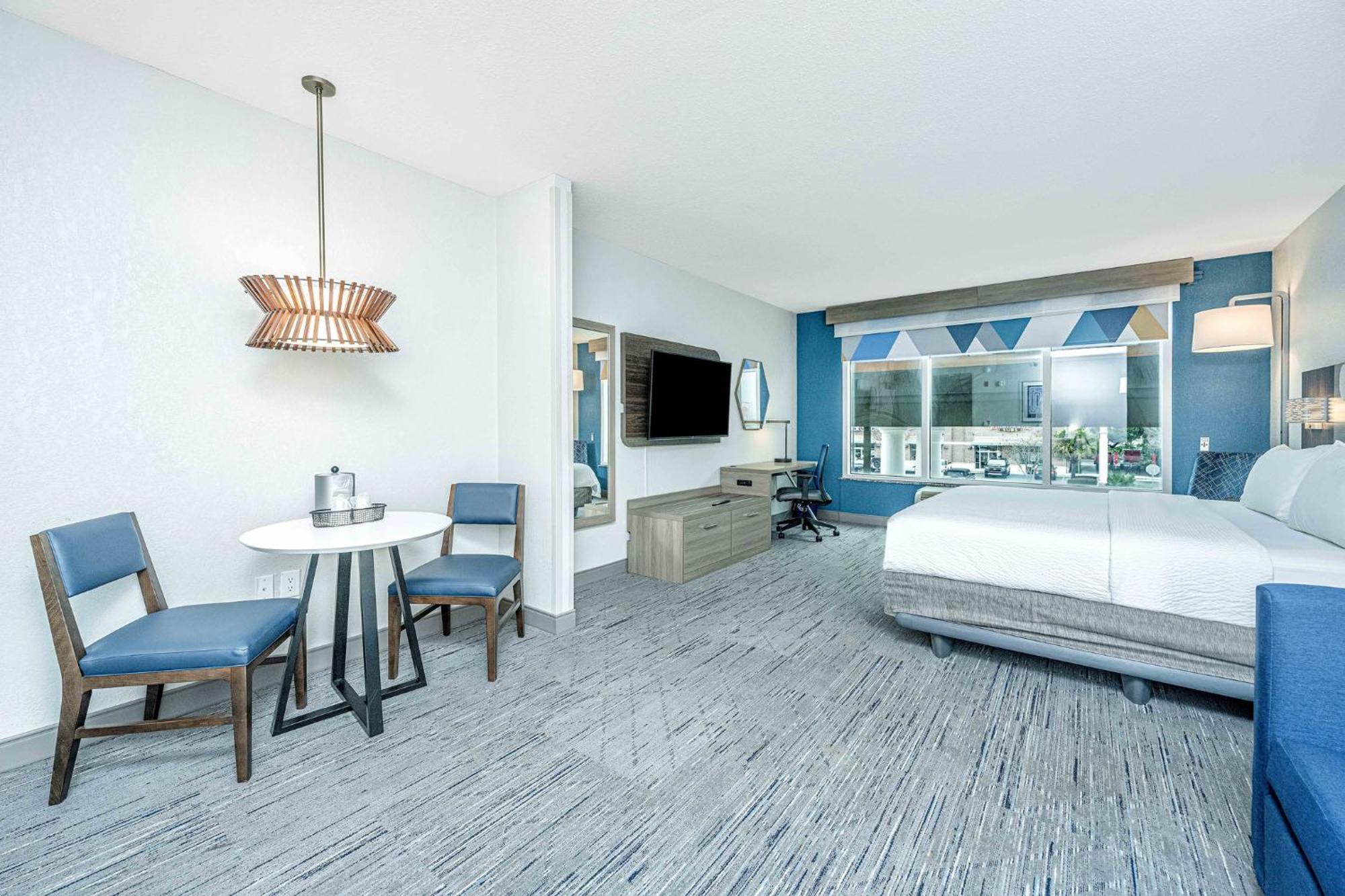 Holiday Inn Express & Suites Charleston Arpt-Conv Ctr Area By Ihg North Charleston Bagian luar foto