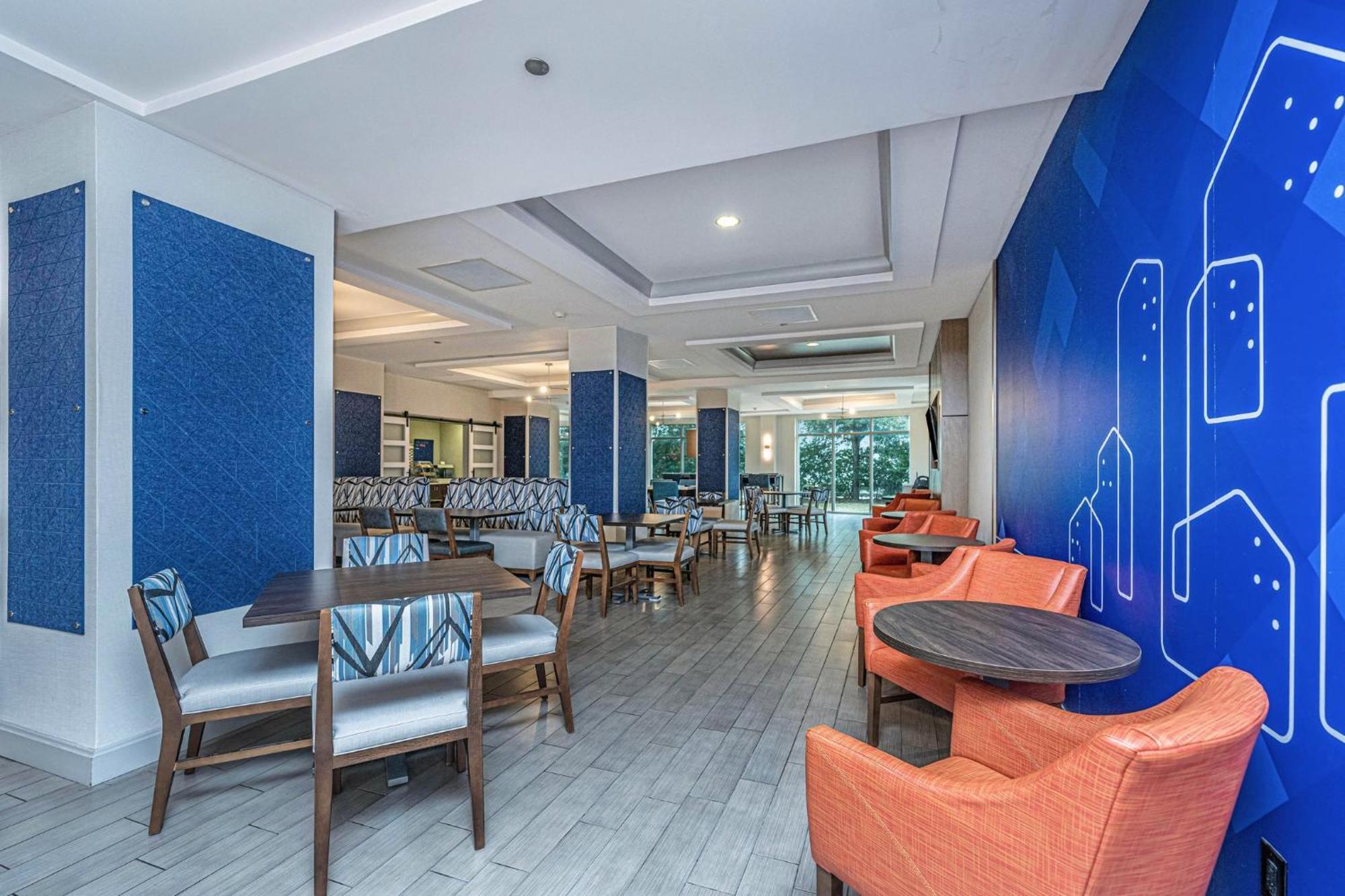 Holiday Inn Express & Suites Charleston Arpt-Conv Ctr Area By Ihg North Charleston Bagian luar foto