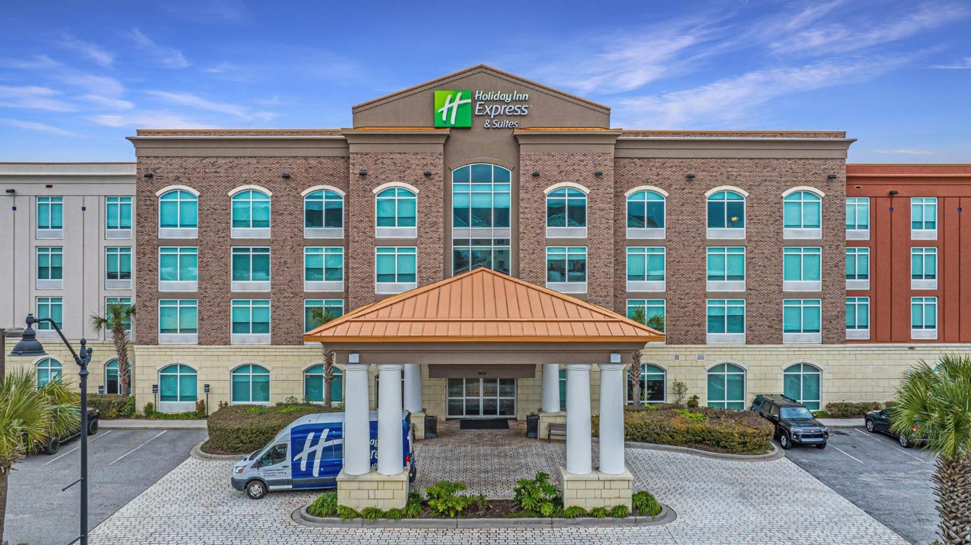 Holiday Inn Express & Suites Charleston Arpt-Conv Ctr Area By Ihg North Charleston Bagian luar foto