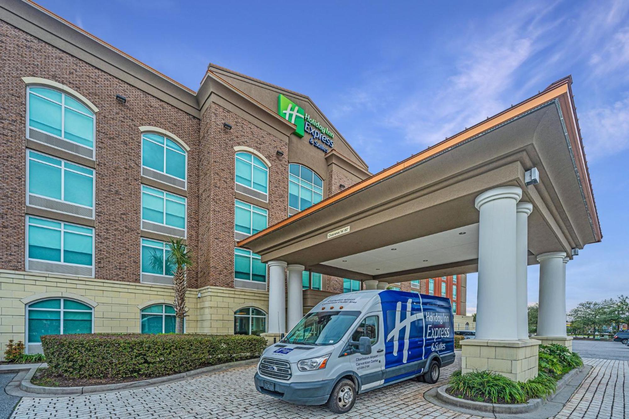 Holiday Inn Express & Suites Charleston Arpt-Conv Ctr Area By Ihg North Charleston Bagian luar foto