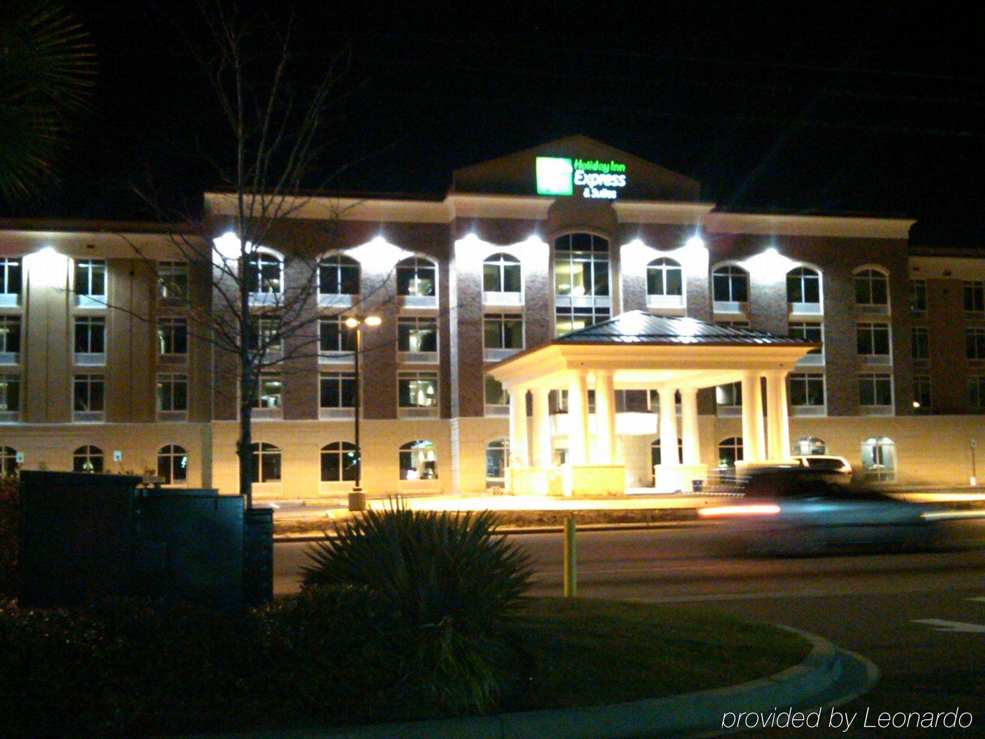 Holiday Inn Express & Suites Charleston Arpt-Conv Ctr Area By Ihg North Charleston Bagian luar foto