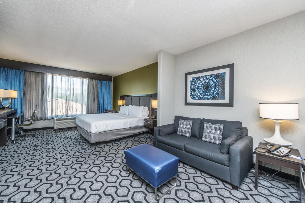 Holiday Inn Express & Suites Charleston Arpt-Conv Ctr Area By Ihg North Charleston Bagian luar foto